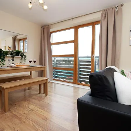 Apartment Mead Heights By Staybc Bristol